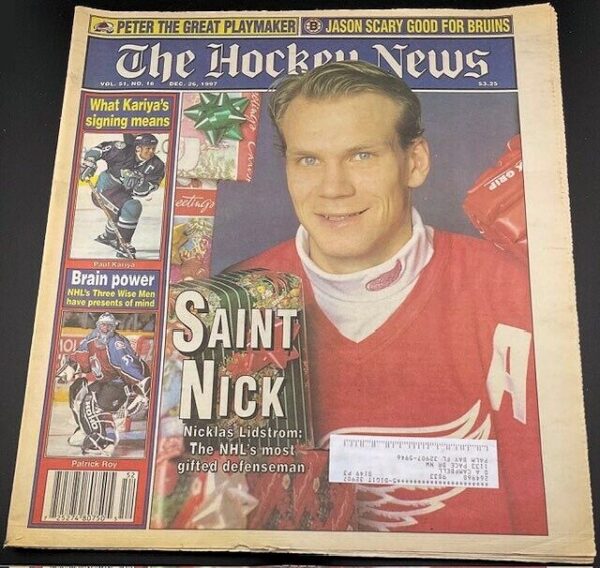 THE HOCKEY NEWS - Dec. 1997 - Cover Story on HOF Nicklas Lidstrom, Roy, & Kariya